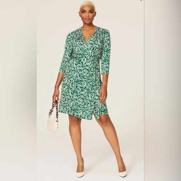 NWT NEW Diana Furstenberg green midi printed wrap dress size XL 100% silk - Picture 3 of 11